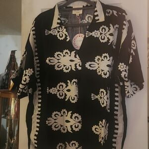 Umgee Black and White Floral Blouse